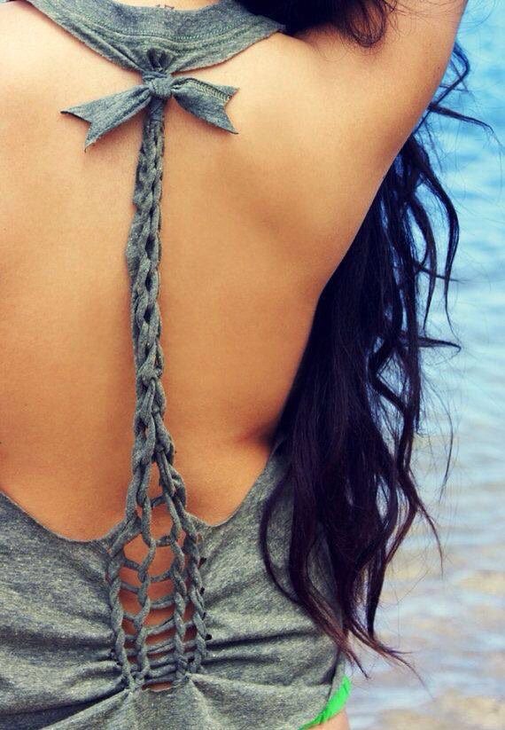 whatcouldiwear's tweet photo. THIS WILL MAKE U WANT TO GO CUT UP A T-SHIRT IMMEDIATELY 😍
#whatcouldiweartoday #fashionblogger #organic #tshirt #cut_it #recycle #original https://t.co/Ur5EYAED04