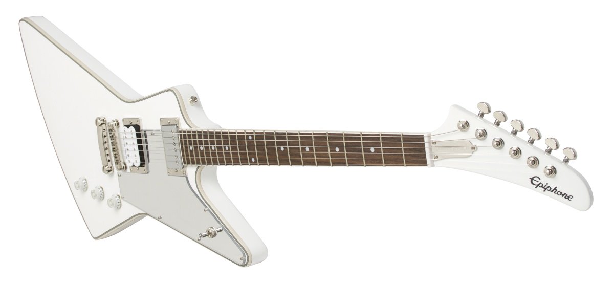 KISSのギタリスト、トミーセイヤー・シグネチャー・エクスプローラーが