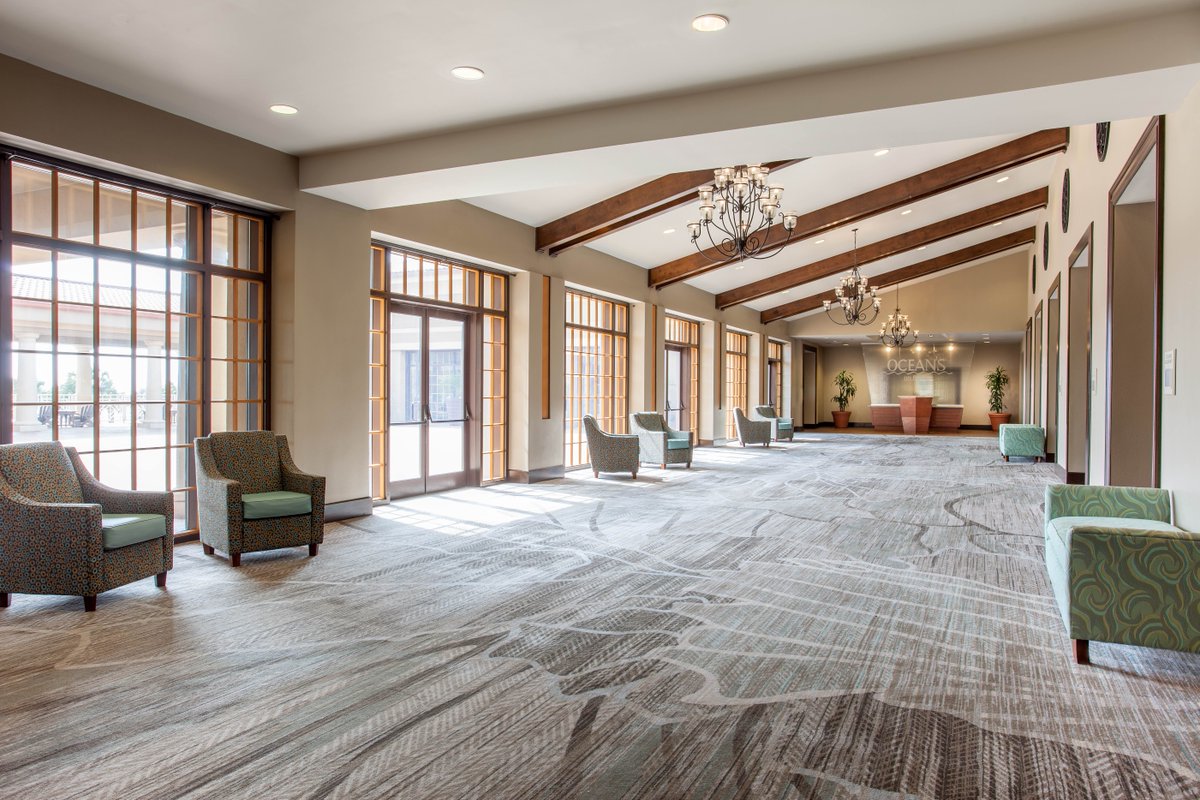 MarriottMyrtle's tweet photo. Natural lighting and a spacious setup are the keys to productivity in our Tides meeting room. https://t.co/HapGBQT8Sg