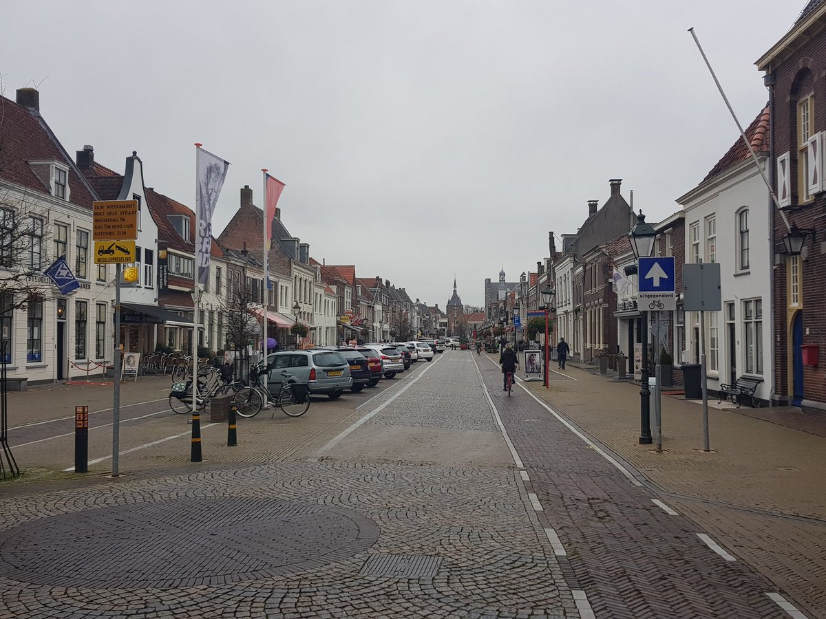 Voor de ondernemers en bewoners #Vianen. Als wijkagent heb ik het centrum gebied gekregen. #Kennismaken en #verkennen