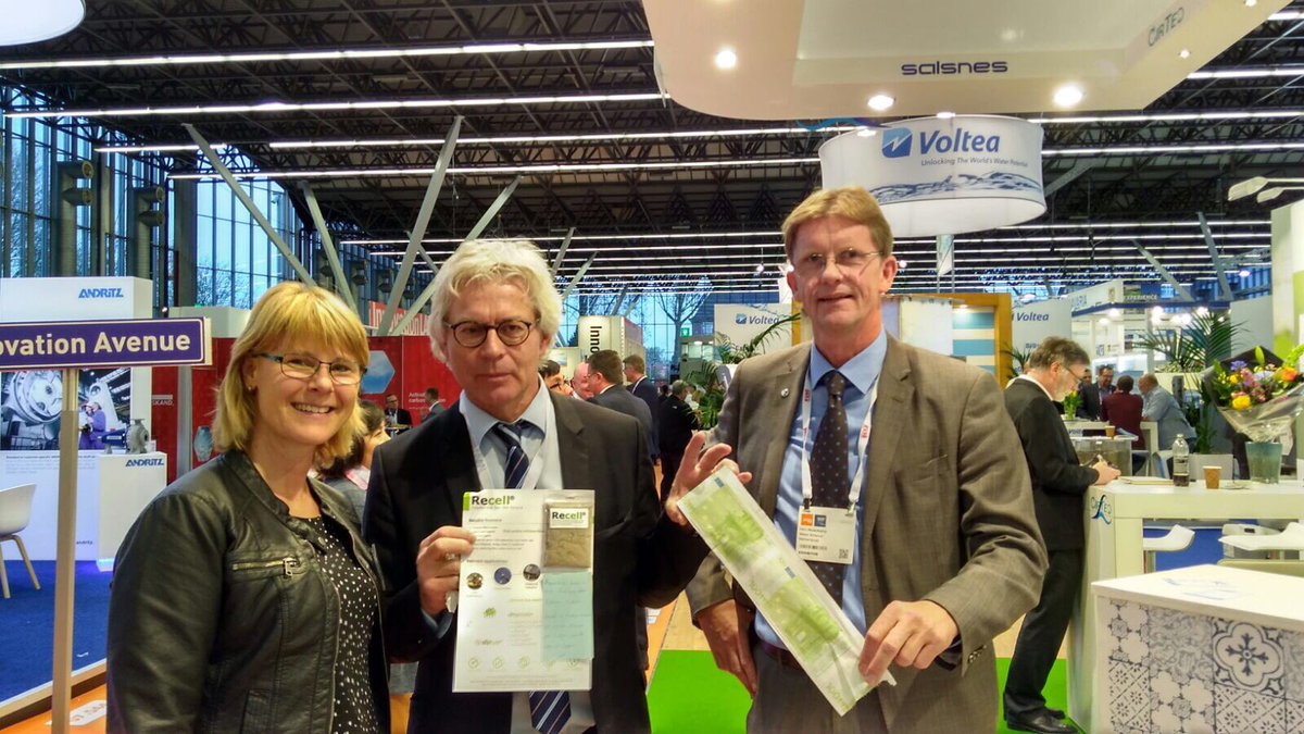 Heel trots: Maakt van uw gebruikte WCpapier afval=grondstof!KNNcellulose  &amp; <a href="/CirTecBV/">CirTec bv</a> winnen Aquatech Innovation Award tof! <a href="/wetsus/">Wetsus</a>