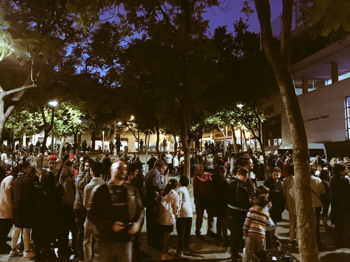 menagadea's tweet photo. Com cada any la plaça de la #TrinitatVella a petar per la #Castanyada. Feinada immensa de la @CFTrinitatVella https://t.co/mACRoBmhR7