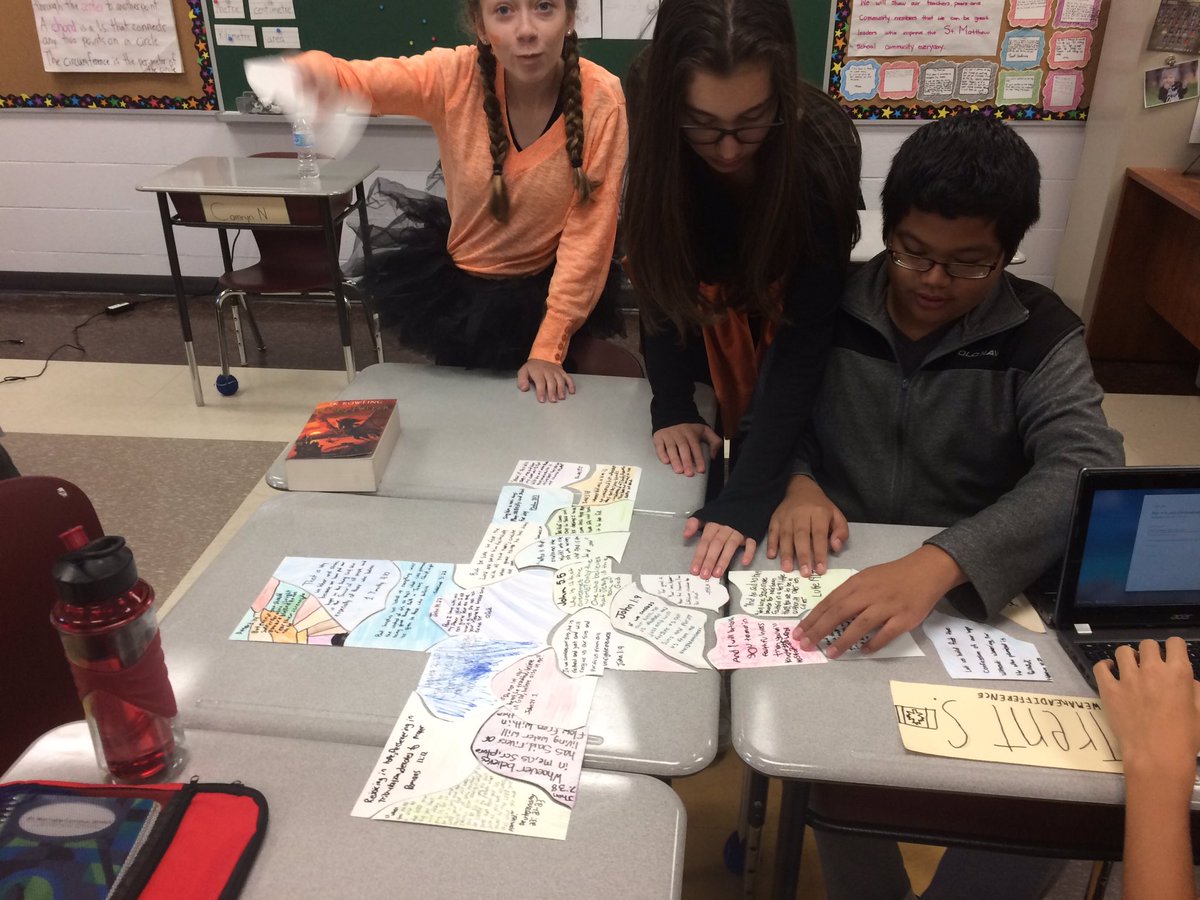 Grade 7/8 students from <a href="/StMatthewCS/">St Matthew</a> preparing for our school #faithfulness bulletin board! #leaders