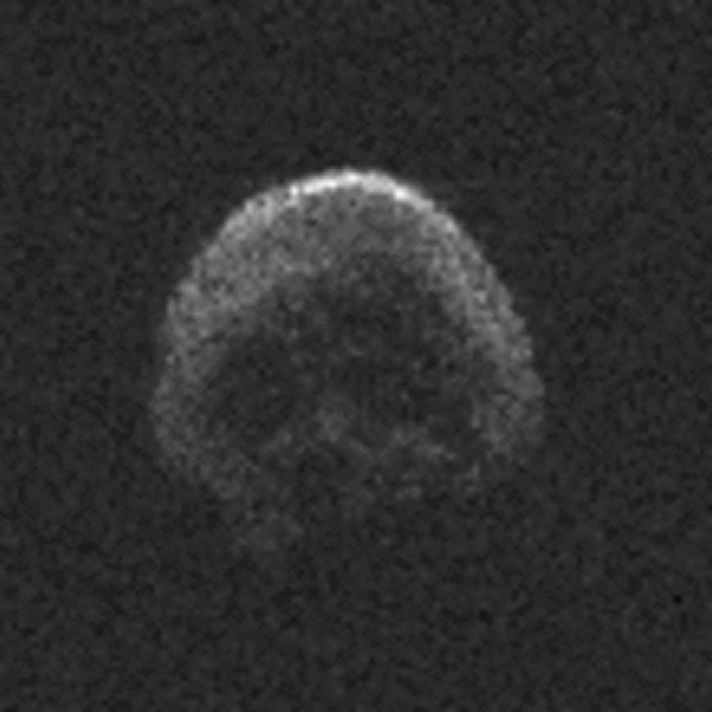 futurasciences's tweet photo. #Halloween2017  
Image radar de l'astéroïde qui avait frôlé la Terre le soir d'#Halloween 2015
➡️ https://t.co/G5oEPfmkOk
© NAIC-Arecibo,NSF https://t.co/kH5B1l8LM6