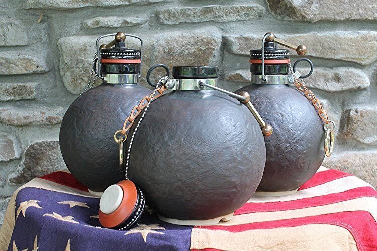 Check out these handmade ceramic growlers formed to look like cannonballs. According to the New York-based manufac… ift.tt/2A4Sn2v