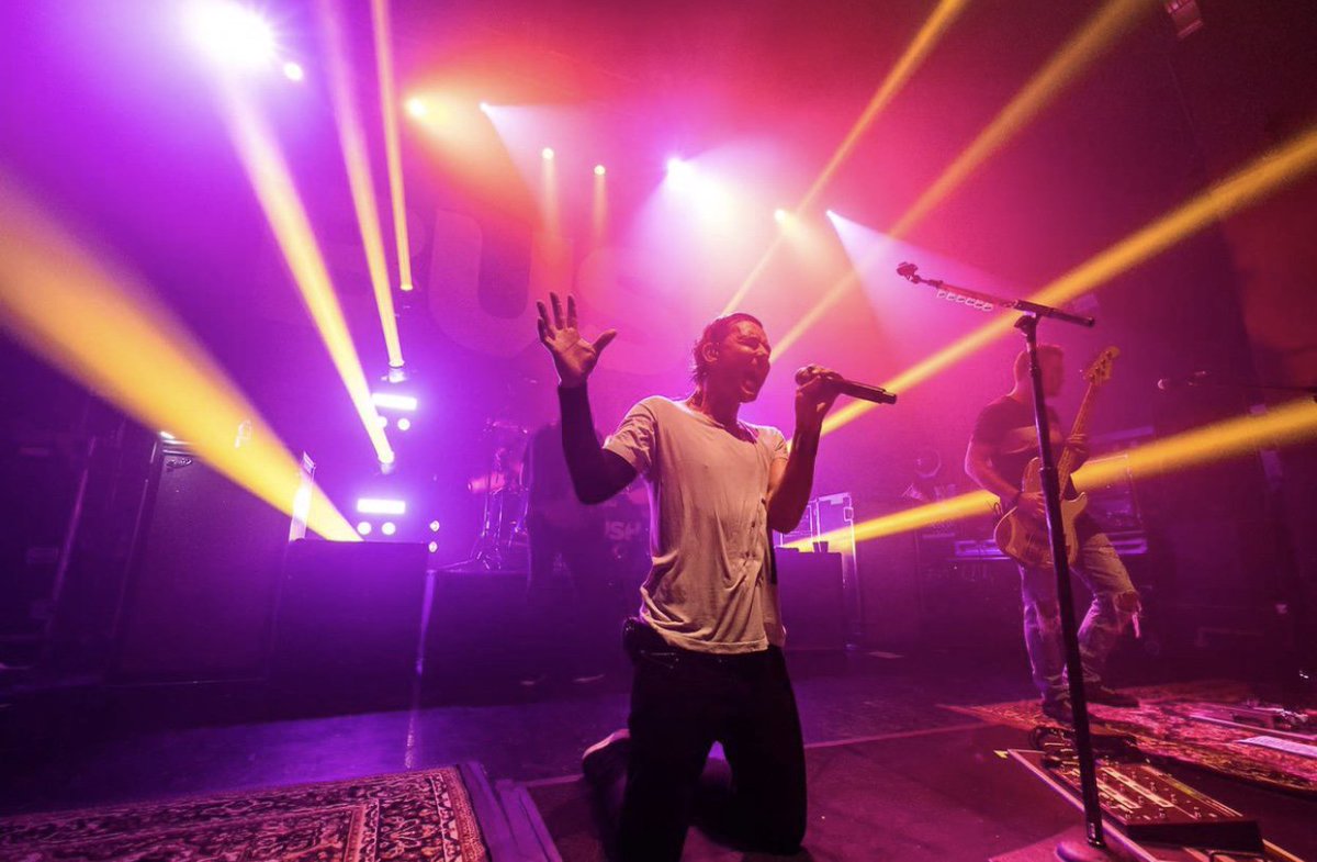 Ask Gavin about the music biz!

#neXt2rock's Twitter Q&amp;A '3 @ 3' happens today at 3pm ET.

Use <a href="/GavinRossdale/">GAVIN ROSSDALE</a> #neXt2rock in your tweets!