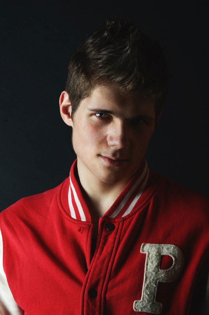 molodejca's tweet image. Пётр Коврижных — молодой актёр, по-настоящему любящий свою Профессию. Он не жаждет выходных, постоянно учится и снимается. Всем нам, Пётр...