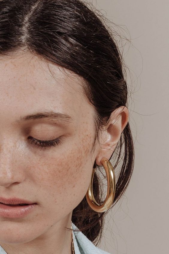 SophieStyleBot's tweet photo. A french girlβs beauty lessons - Rule number 1: Less is more! π
#trustmeiamfrench #beautylessons #monstyle https://t.co/RFw4EbICYY