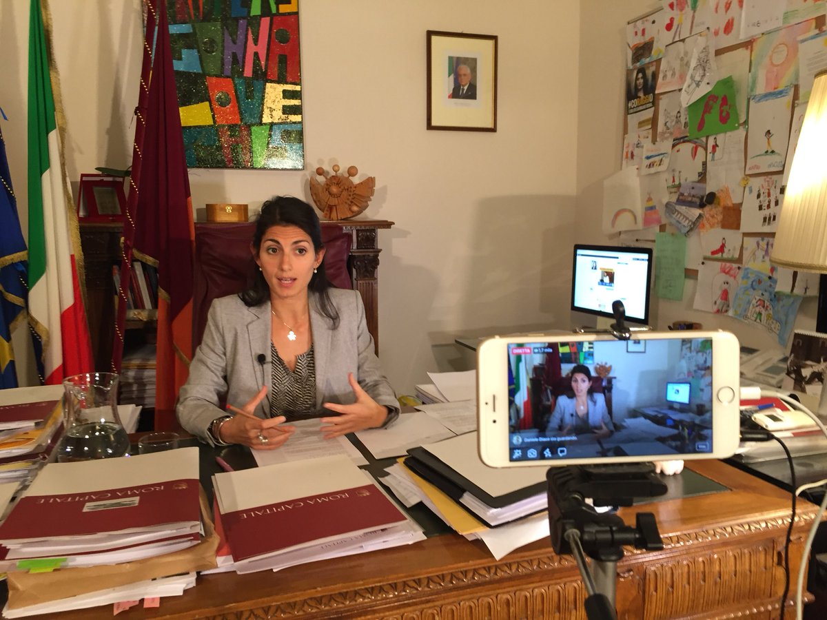 virginiaraggi's tweet photo. #LaSindacaRisponde Segui la diretta: https://t.co/zMSkO0b8A7 https://t.co/rIw4yj1MRw