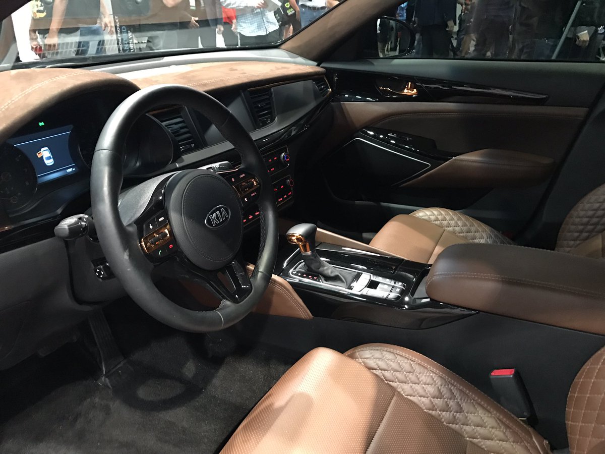 Jeana Travels On Twitter The Kia Cadenza Tricked Out By