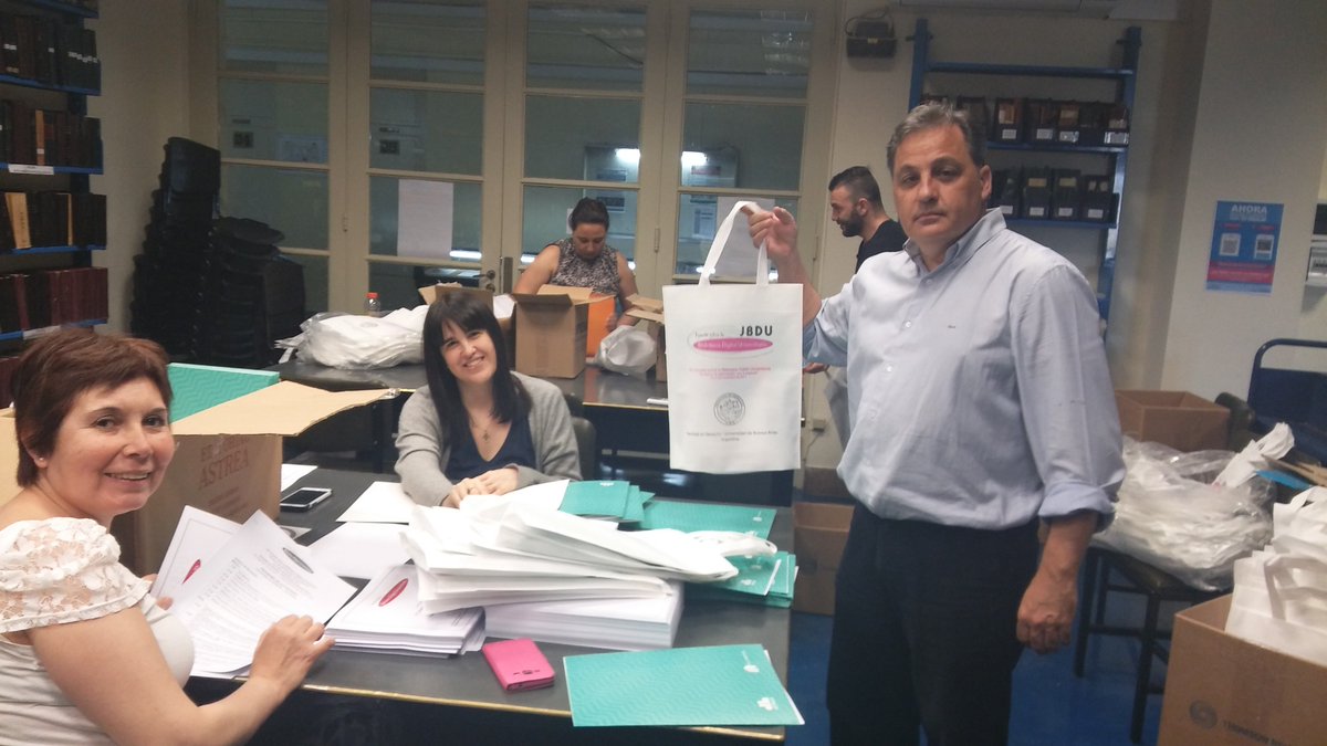BiblioDchoUBA's tweet photo. #jbdu2017 Los esperamos !!! Preparando para recibirlos !! #biblioteca @JBDU2017 
https://t.co/AB2bWELg0I Aula Magna 2 y 3 de noviembre 2017. https://t.co/Byu97xHQBp