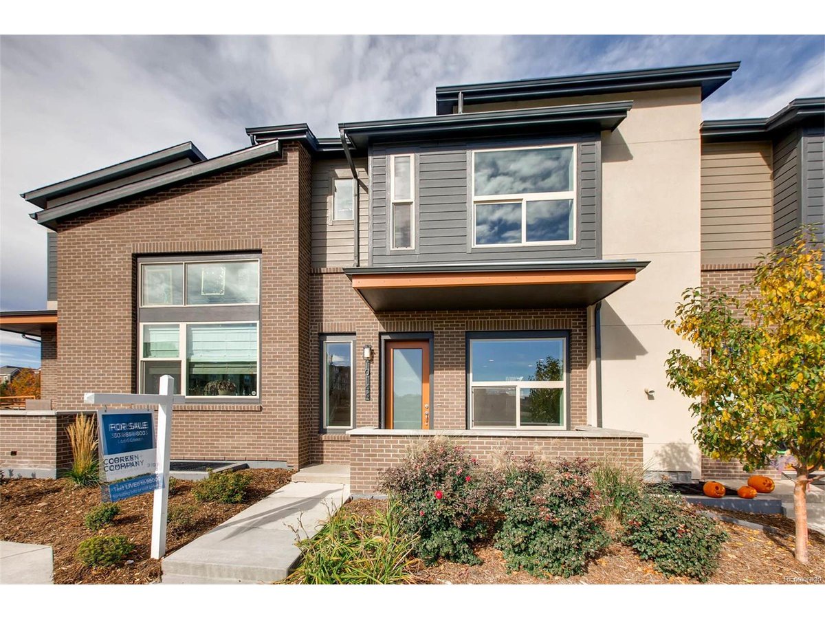 CorkenCo's tweet photo. #CO #RealEstate #ForSale >> 10144 Belvedere Loop #LoneTree > 3br/3.5ba > $599,000 > #Ridgegate > https://t.co/8nY8HjFQMK https://t.co/mftr7Hgi0O