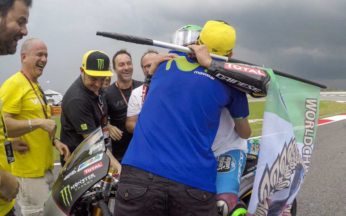 VRRidersAcademy's tweet photo. Sei stato il primo pilota a credere in noi,il primo ad iniziare questa avventura con l'Academy.
Grazie @FrankyMorbido12 we are proud of you! https://t.co/TruZWfN3Eo