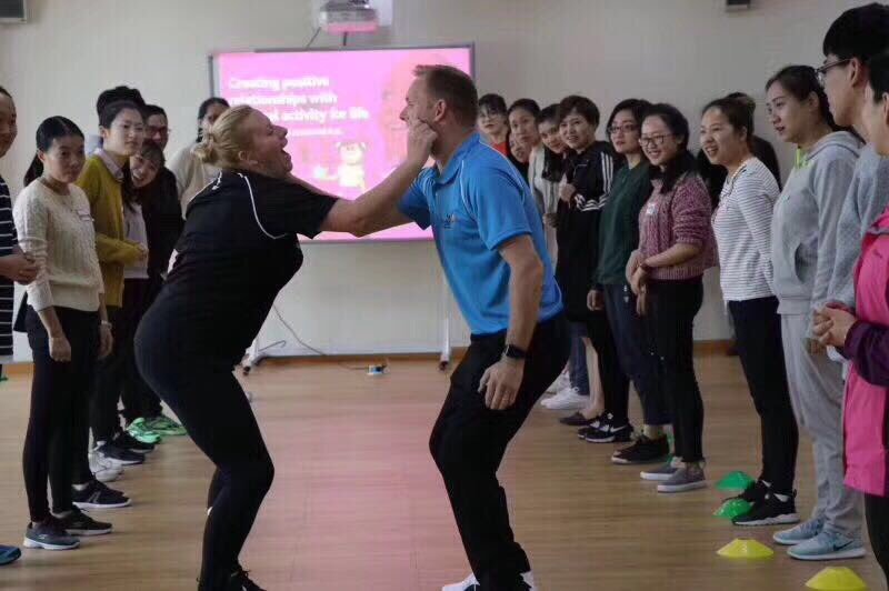 real_PE_'s tweet photo. We're in Shanghai this week showing teachers the Create way to say "Hello!" #realPE #FirstFUNS https://t.co/vL3QGdI436