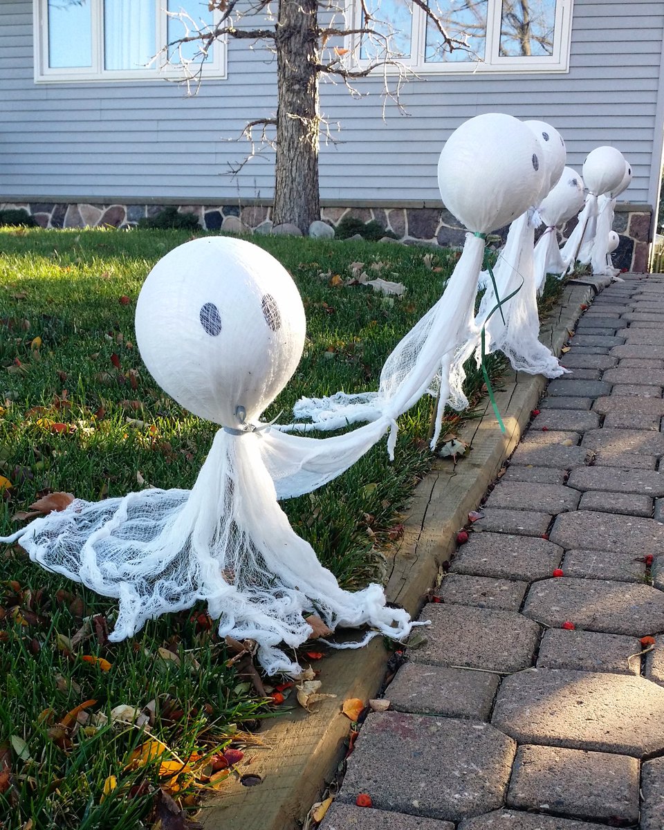 CGW2016's tweet photo. ||Witch•ing you a spook•tacular Halloween 🎃||👻 #CGW #Yeg #Halloween #BeSafe https://t.co/UL932E8u9r