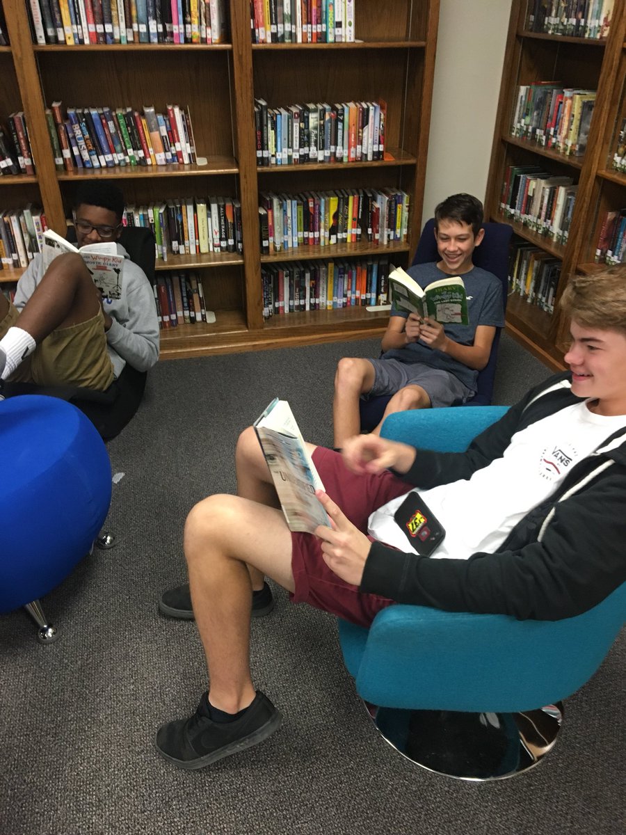 AltomSarah's tweet photo. The NGC loves to READ!!  #whywisd #roosread https://t.co/zmnSaqdUPp