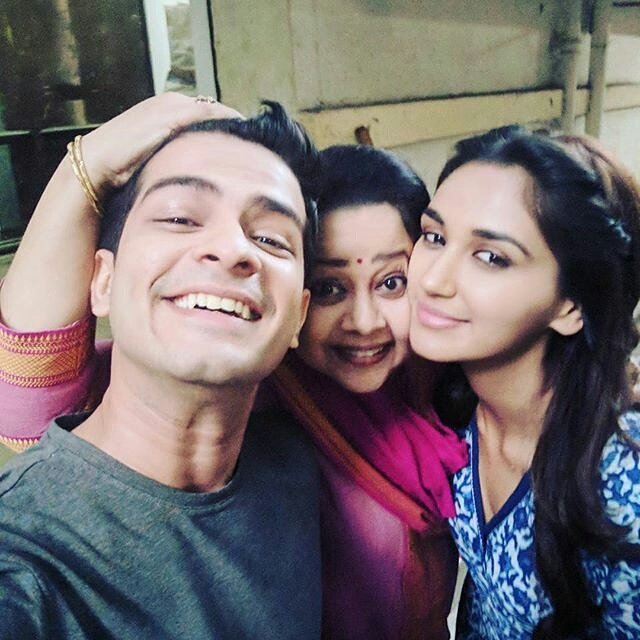 SinghYamini0320's tweet photo. #Haasil #sonyentertainmentchannel#srivastavafamily
#NikitaDutta #chiragmehbubani
#offscreenlove https://t.co/2KOJlg3yOg