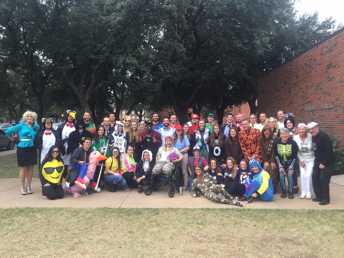 HSUDPT's tweet photo. Happy Halloween!! Stay safe #hsudpt https://t.co/eu90azJNbx