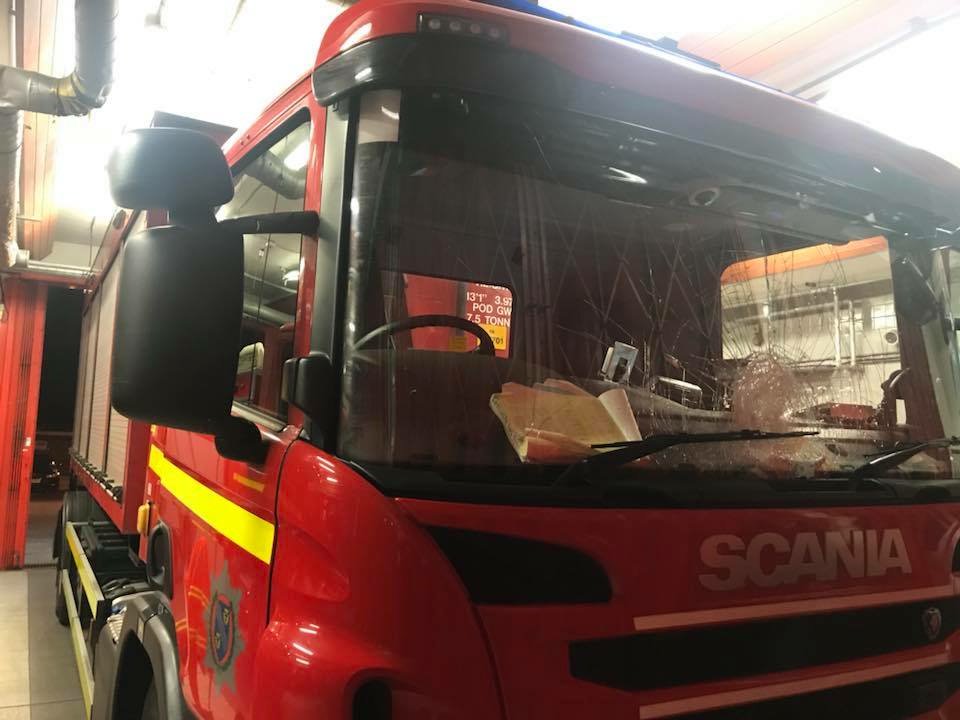MerseyFire's tweet photo. 3 fire engines attacked last night endangering crews &amp; community.  This is not acceptable. Please show fire crews respect #MFRSBonfire2017 https://t.co/9R8oBmzaJl