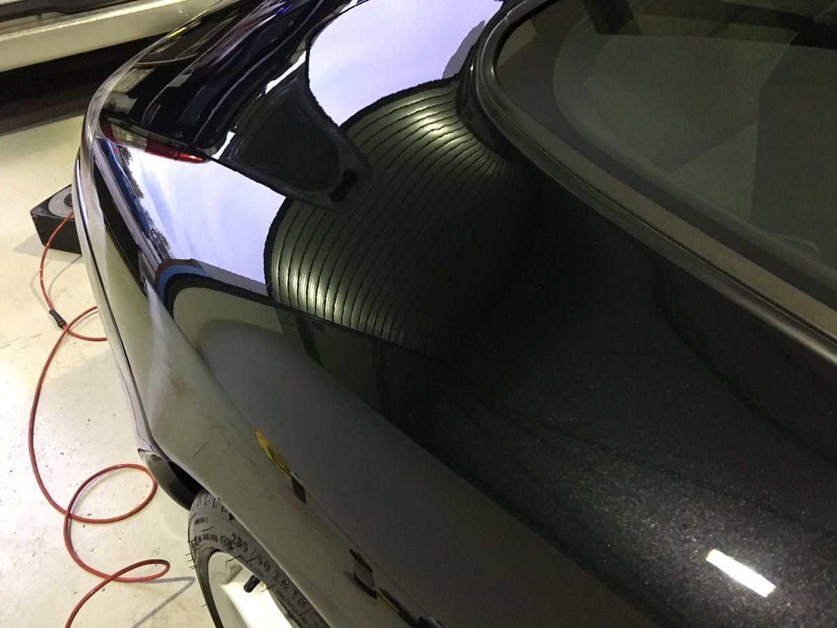 perfectionvalet's tweet photo. A few hours spent on paint this afternoon. Back tomorrow for round two.. @AdamTowler @RPMTechnik @evomagazine #evofastfleet #Porsche 996 https://t.co/0wVQj3CAu8