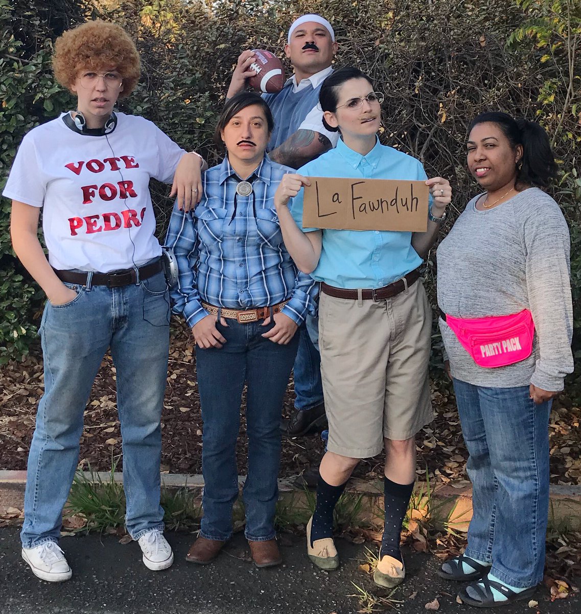 VinceCaguin's tweet photo. Remember to eat your tots &amp; quesidellers #Halloween2017 https://t.co/QCJSqVckjz