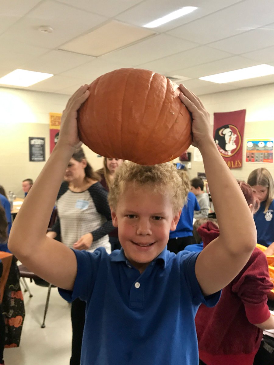 HCPSHammond's tweet photo. Pumpkin skin-thin, shiny, orange outer layer aka the "rind" protective layer keep insects & disease out of the fruit @HCPSArea2 #hcpsstem https://t.co/3UOwCBC0Xb