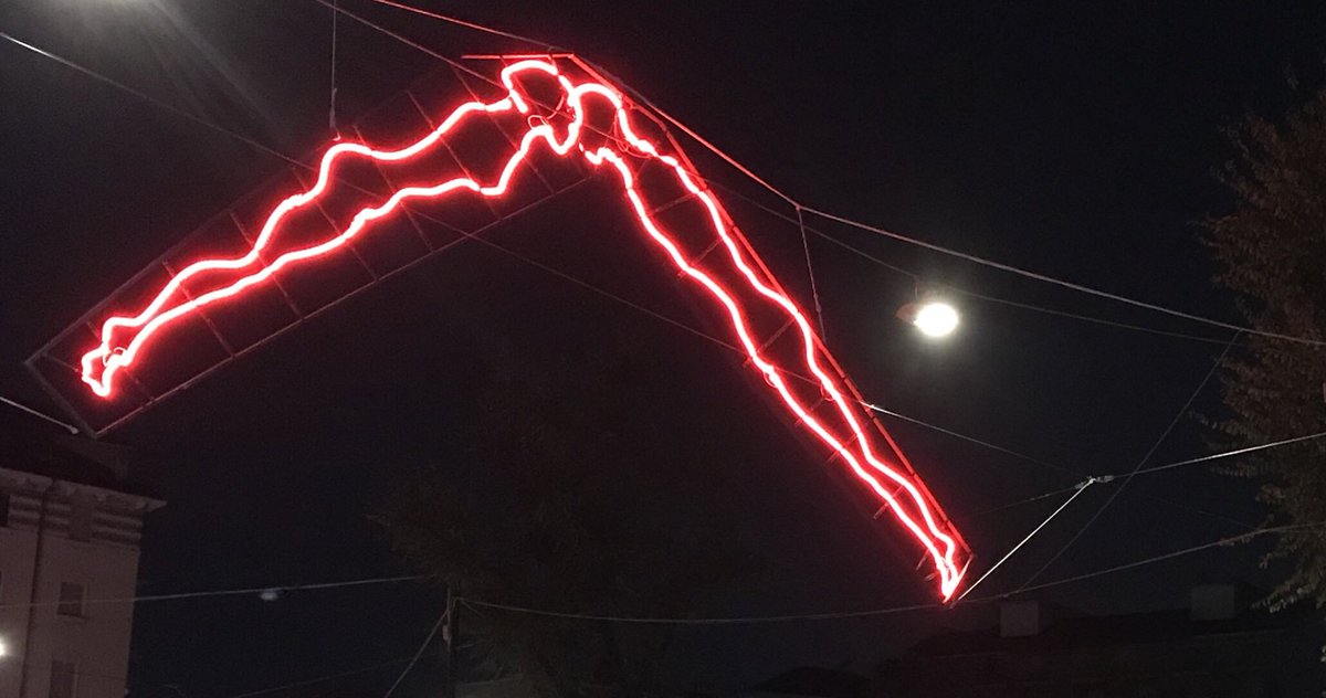 Tremate, le #Luci d’Artista son tornate!#Torino #passeggiatasottoleluci #centroguidetorino #contemporaryart