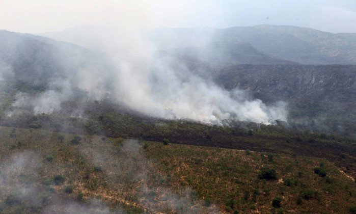OGloboPolitica's tweet photo. Após duas semanas, incêndio na Chapada dos Veadeiros é extinto. https://t.co/o2jAqEarHp https://t.co/KJXOrLWSQ9