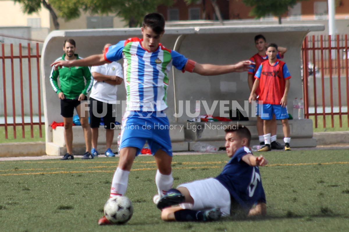 futboljuvenil_'s tweet photo. GALERIA FOTOGRÁFICA | Disponibles las mejores imágenes del @KelmeCF - @CF_Huracan de Liga Nacional 8 - https://t.co/wixMkR6GXh https://t.co/BGEH5DCG88