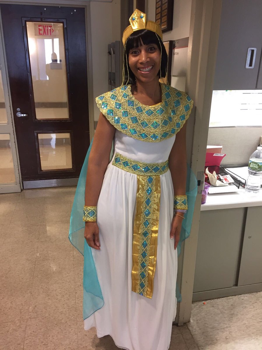GoviaLester's tweet photo. The kids today at the Weill Cornell Pediatrics Practice were graced by the presence of Cleopatra, ruler of the kingdom of Egypt in 51 BC. https://t.co/I3gYCaduXS