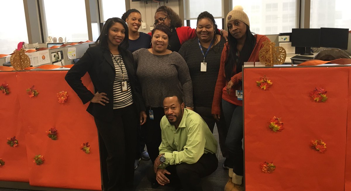 GIMoney9's tweet photo. @TeamCarterChi1 showing their fall fest spirit 🍂🍁🍃#Tugglenation #GENERATIONJORDAN #Eddytorial #kathieskrew @ATTChgo57 https://t.co/fpTUG7Uj2c