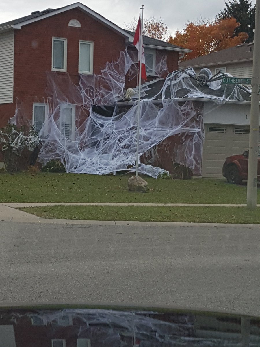 ToddSloane5's tweet photo. @CTVBarrieNews 
1 Cuthbert St Barrie ON. https://t.co/qVoQUdf6lt