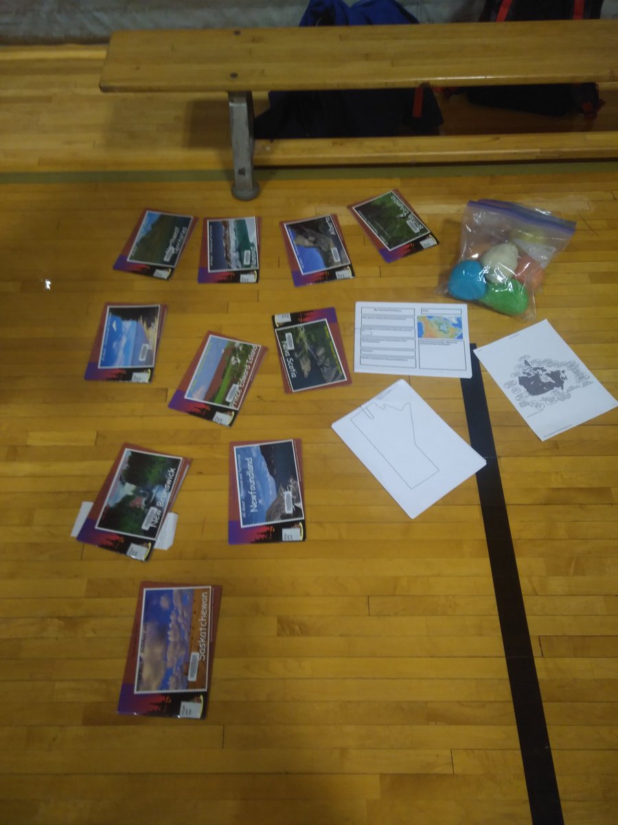 JGteachered's tweet photo. Here's an example of how our classmates helped us make a physical map of Canada 🍁🇨🇦🗺 #socialstudies https://t.co/ldilcw9FQT