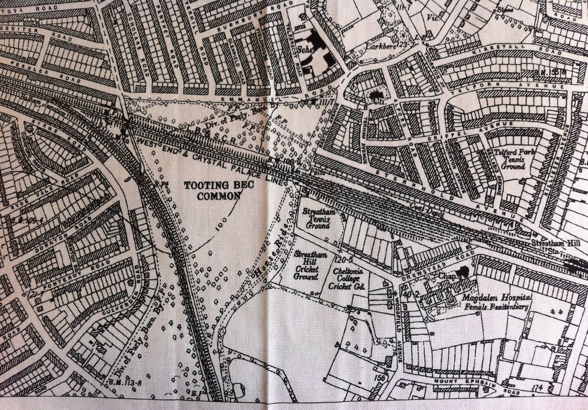 mygorgeouscards's tweet photo. #KickingOffChristmas #ICVI fundraiser @balhambowls Ramsden Rd #Balham 6-10pm #PerfectPresents under a tenner #london #map tea towels https://t.co/r6MWDITqTT