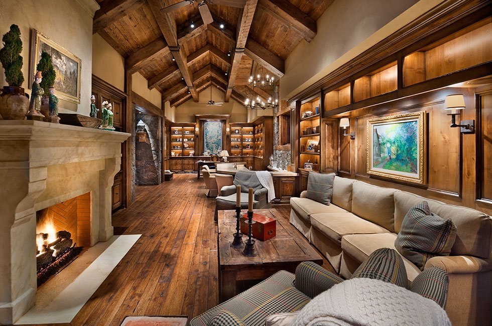 We work with the "Best of the Best" Interior Designers to ensure we deliver the Custom Home of your dreams.