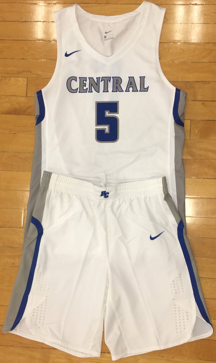 BC_Hoops's tweet photo. #lookgoodfeelgoodplaygood! #LancerPride https://t.co/IVEpsaIw6l