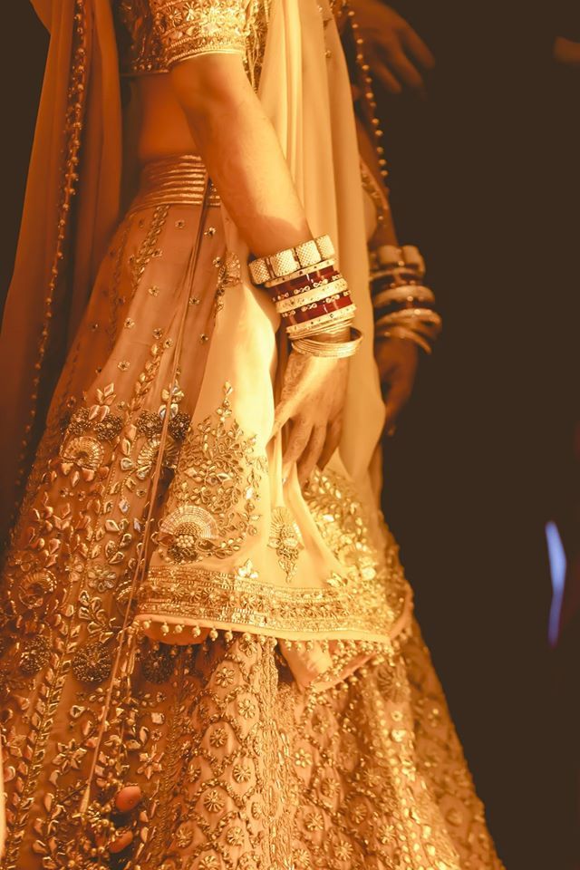vineet_ceo's tweet photo. Allow me to decide what i am comfortable to wear in my wedding dont force your choice on me #indianbride #bodyshammers #iambridal https://t.co/RuI11sLJ1M