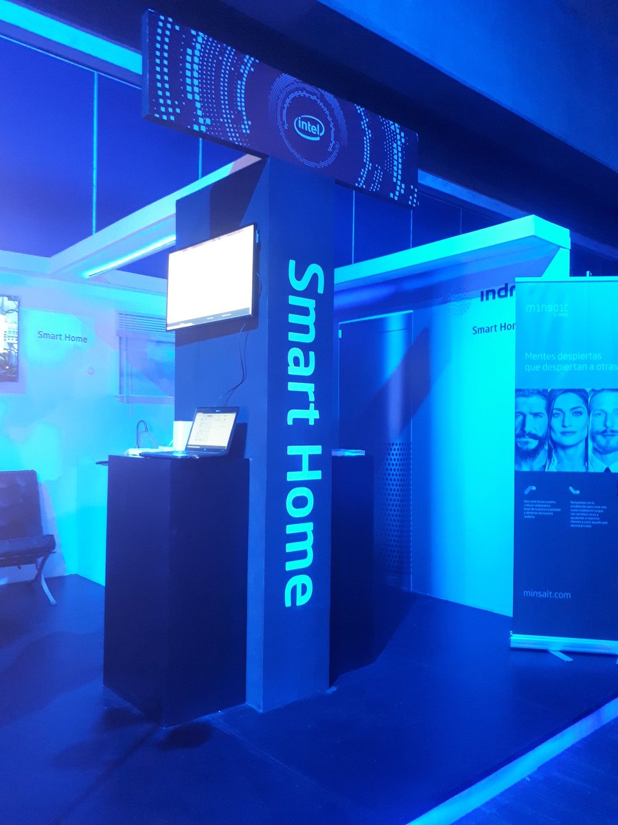 Irayda_RO's tweet photo. #IntelExperienceDay #Weknowthefuture #IntelMX https://t.co/hsUKyLxSzz