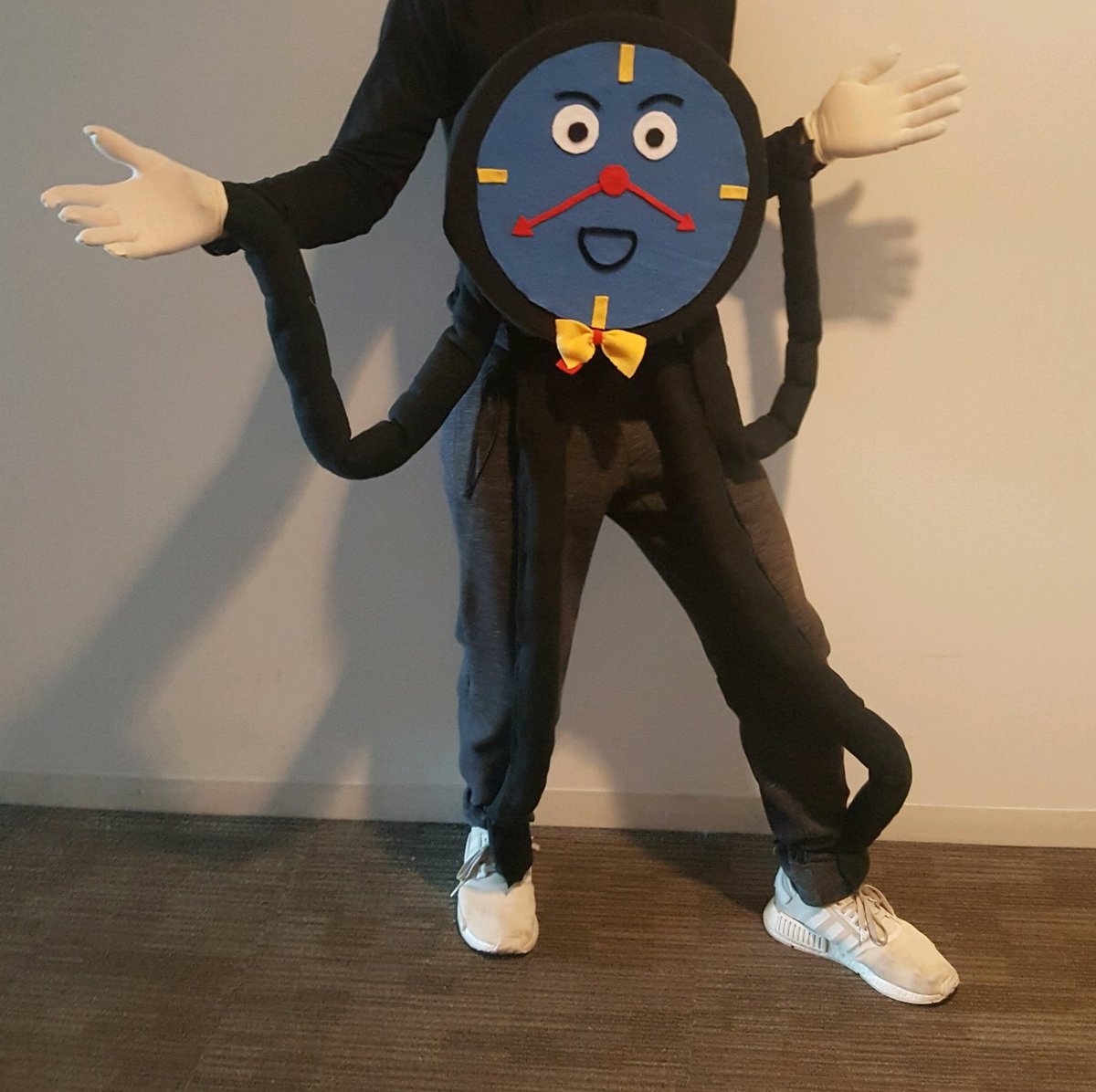 Dwooman_art's tweet photo. "Lets go on a journey! A journey through all time." #donthugmeimscared #time #halloween #therewastimenow https://t.co/33eDs9zu3I