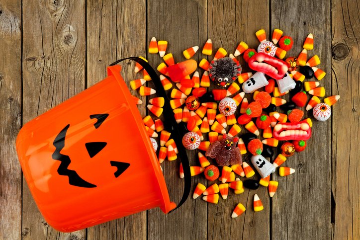 RedLionHotels's tweet photo. Happy Halloween! Save up to 30% plus free breakfast as a #HelloRewards member. Snag this sweet deal today: https://t.co/jHT5HyKMBS https://t.co/jtnjzocF7Y