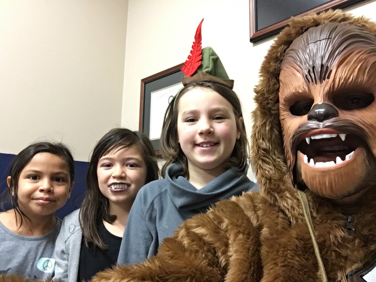 GoProwlers's tweet photo. My helpers for my Birthday October 31, 2017!  #trfprowlers https://t.co/N5c2n24dLD