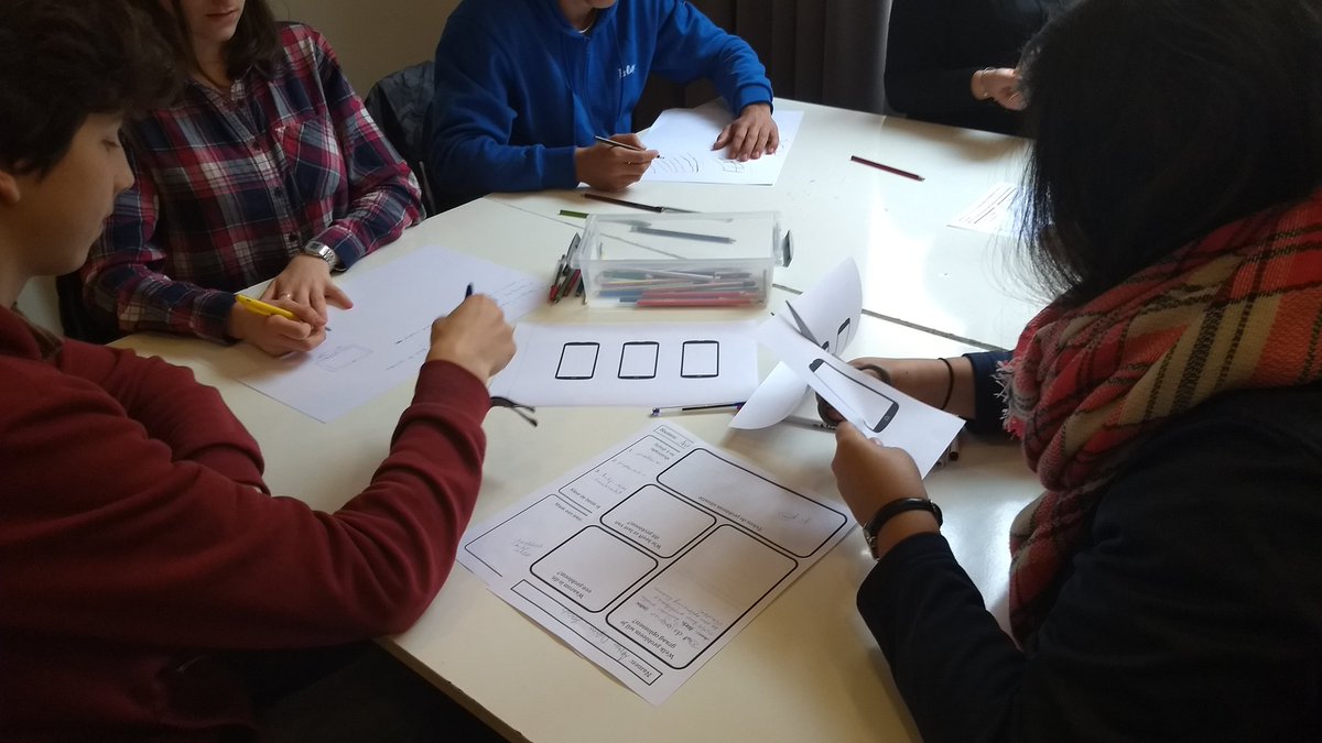 CapitalDigitalB's tweet photo. Het hoeft niet altijd digitaal te zijn... Zeker als je apps bedenkt! - On peut inventer les apps sans technologies numeriques. https://t.co/AMnafiTH3T
