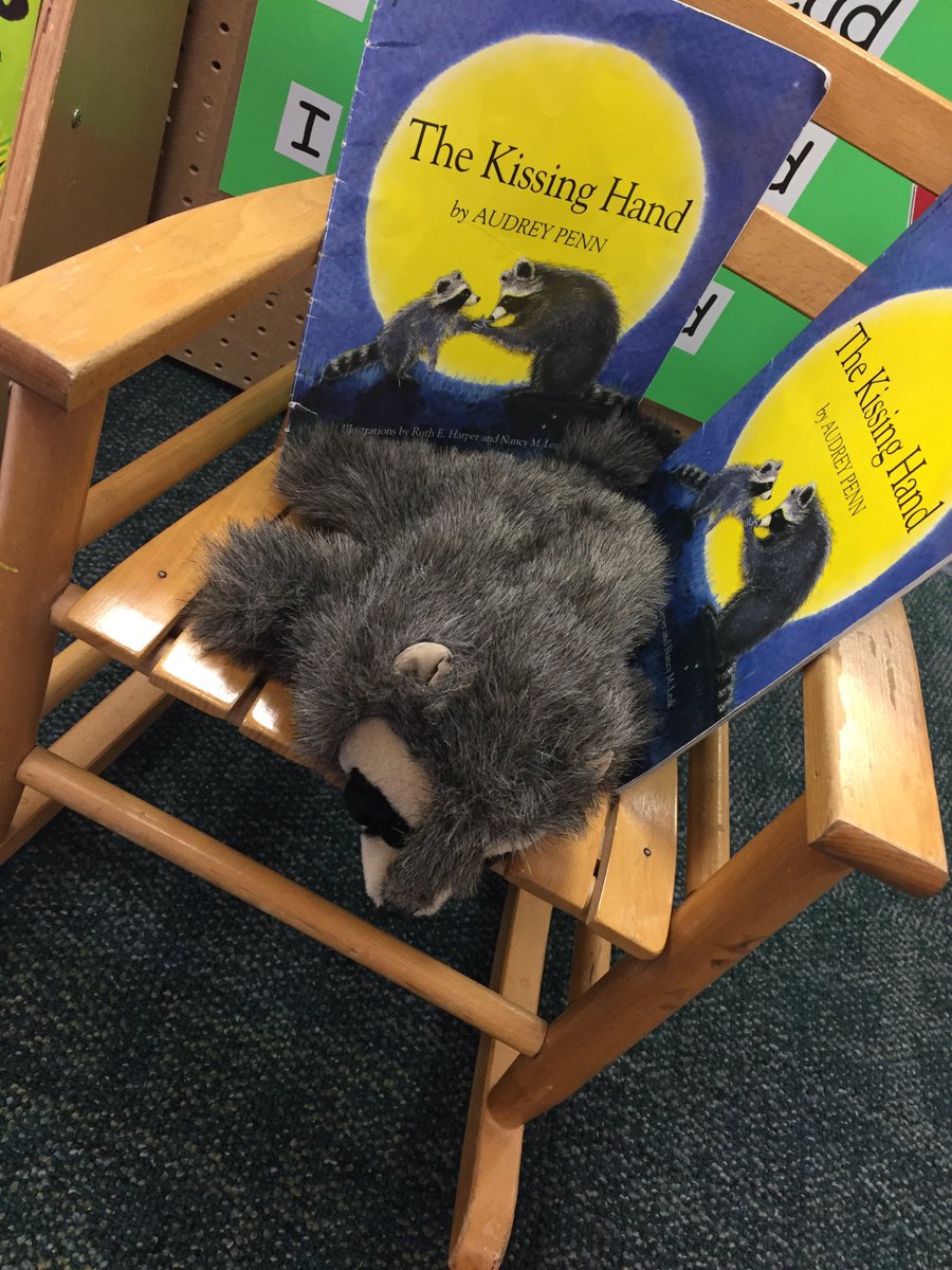 unityheadstart's tweet image. Multiple copies of a favorite classroom book with Chester the raccoon to help retell the story #scpsi