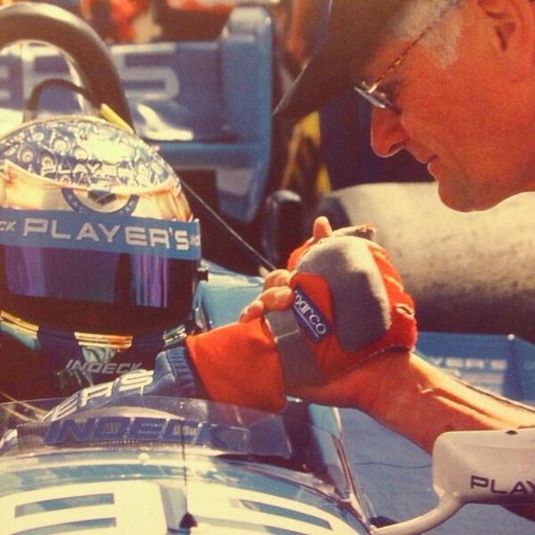 alonso_manso's tweet image. #RedGlovesRules