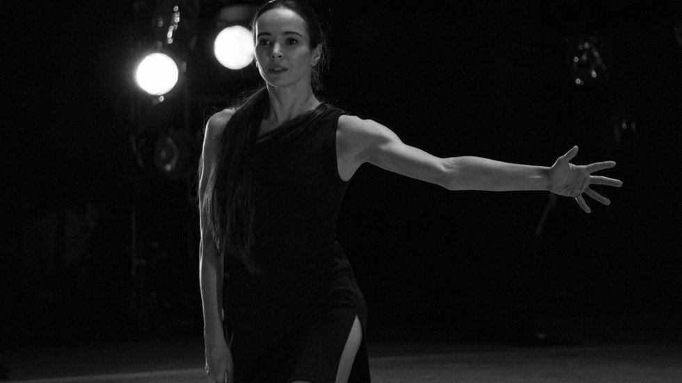 Dance_Magazine's tweet photo. Diana Vishneva on why Americans are wrong about Russia &amp; contemporary dance: https://t.co/AXb9kButdq https://t.co/BRHJkZqmK5