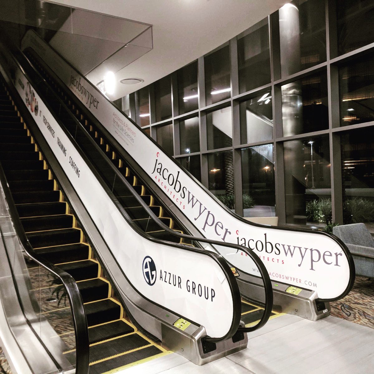Printandexhibit's tweet photo. Received a call Saturday night at 8:30pm asking if we could print and install #escalatorwrap for an event. It was done at 2:39am #24/7 signs https://t.co/TmSA0mUA1O