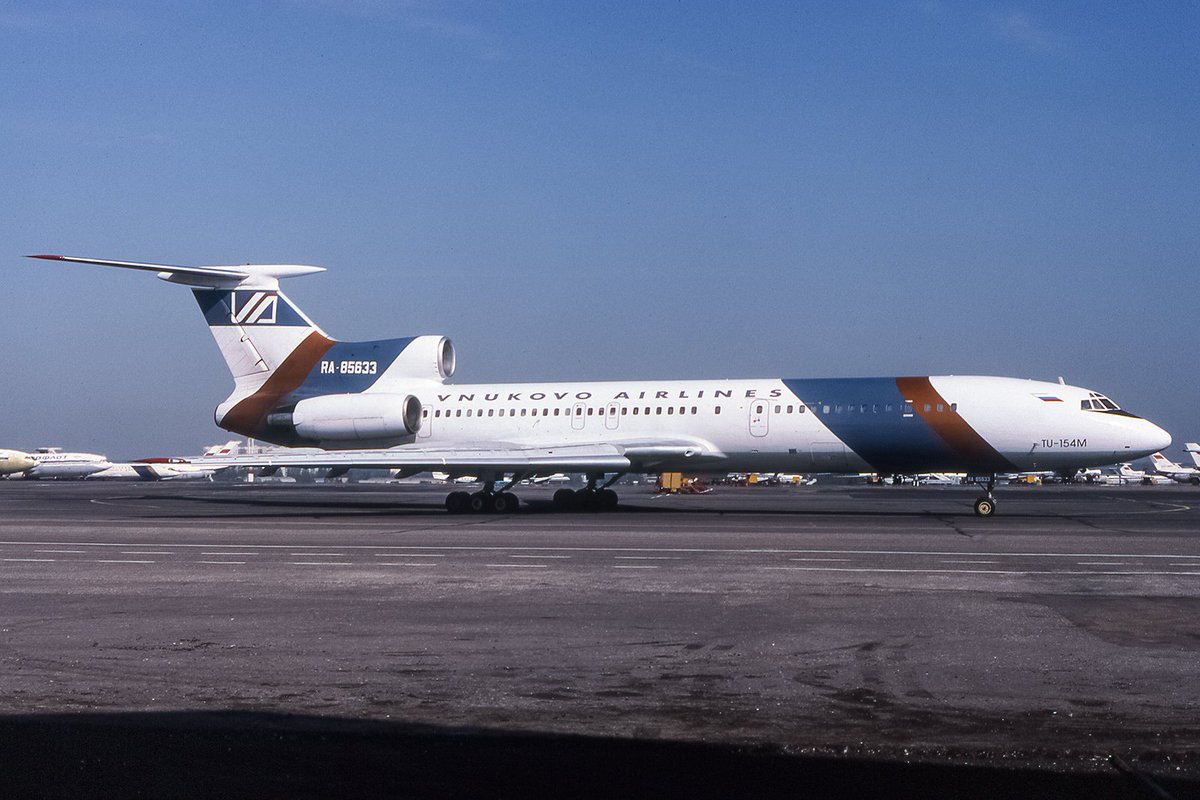 Zurichspotter's tweet photo. Vnukovo Airlines TU-154 RA-85633 - mid 90's #ZRHspotterscans #Classicairliner #ZRHmovements #T154 @skylinerav @VnukovoAirport https://t.co/zATkEO7uGJ