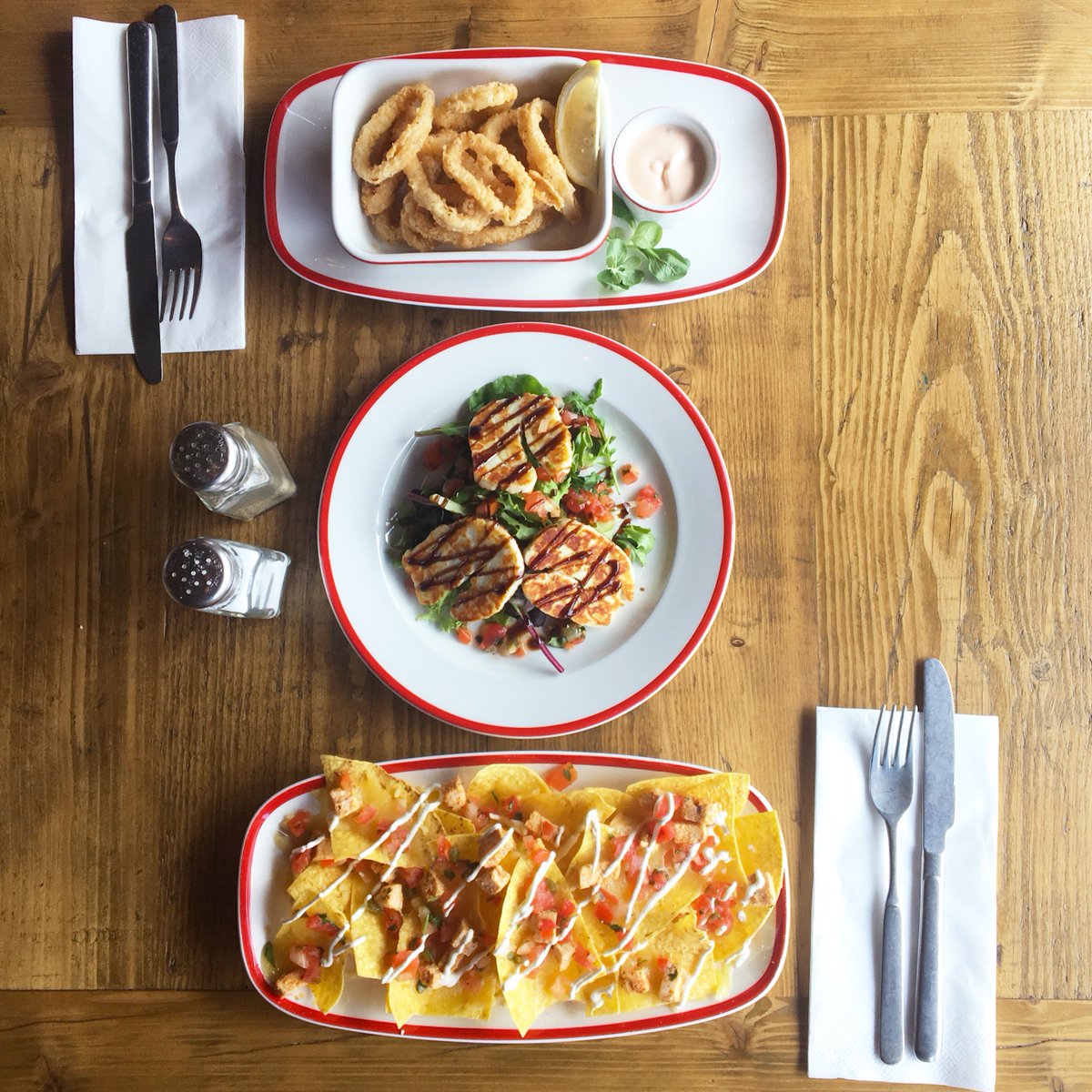 FriendlyPhils's tweet photo. Starters are served π½οΈπ #friendlyphils #friendswithbenefits #friendlyphilsfood #americandiner https://t.co/XIBrBVU7eb