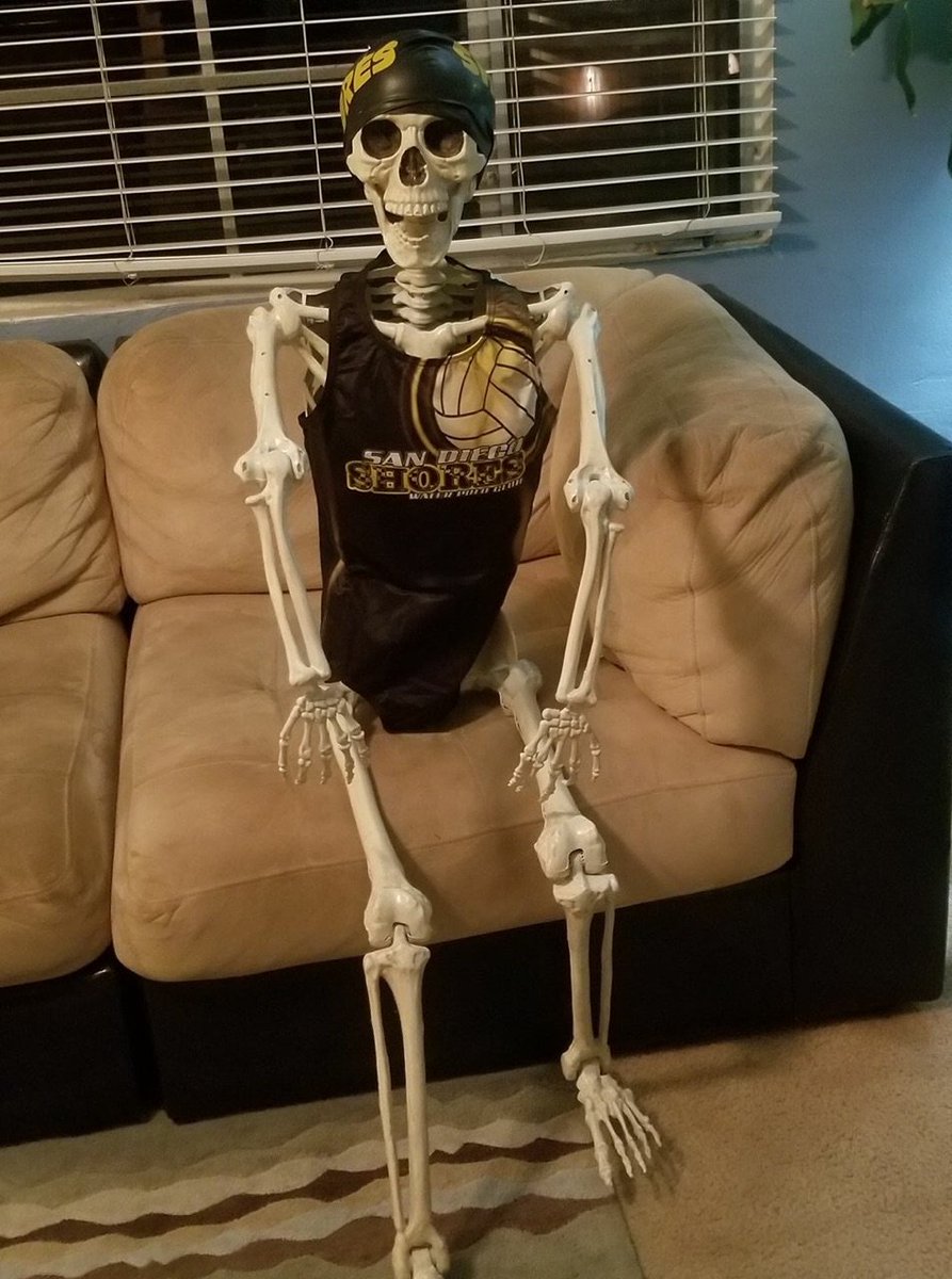 TFW when coach told you you're gonna go in but you're still waiting. #HappyHalloween2017 🎃