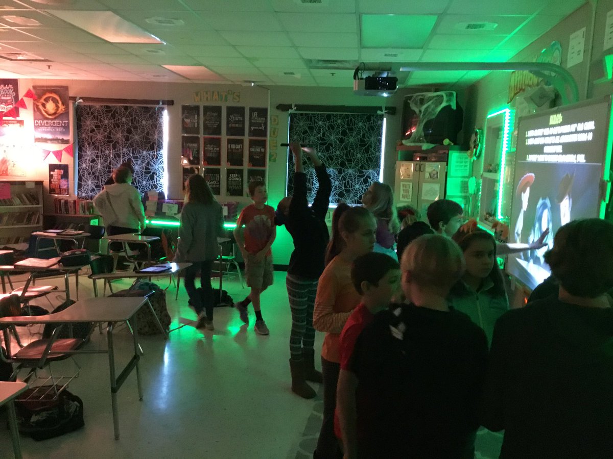 MrsFergusonGMS's tweet photo. Ms. Brooks' class is working to unlock the mystery of Toy Story of Terror using QR codes and nonfiction text structure. How cool is that?! https://t.co/59neKb3xjQ